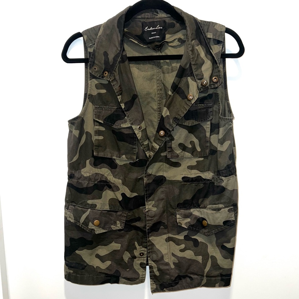 Camouflage Utility Vest